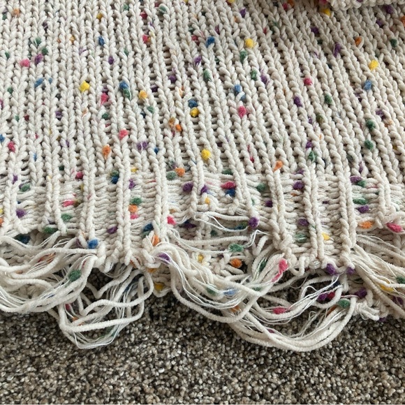 Adora Womens Open Knit Sz L Chunky Sweater Multicolor Dots V Neck Frayed Hem - Picture 4 of 4